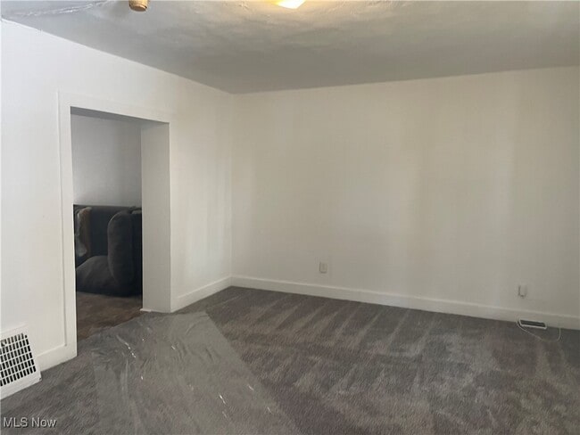 property at 372 Campbell St