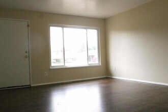 633 Onandaga Ave in Ypsilanti, MI - Building Photo - Building Photo
