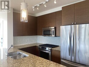 400-2400 Capilano Rd in Port Moody, BC - Building Photo - Building Photo