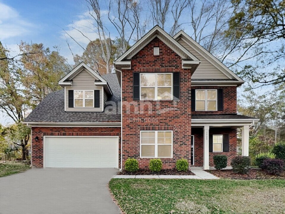 3920 Riceland Pl in Charlotte, NC - Foto de edificio