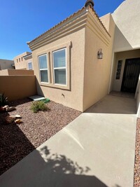 4087 Sommerset Arc in Las Cruces, NM - Building Photo - Building Photo