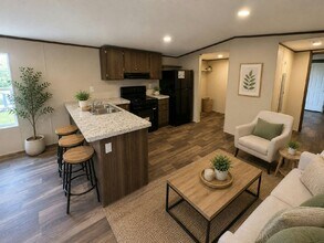 31 Tower Manor Cir W in Auburndale, FL - Building Photo - Building Photo