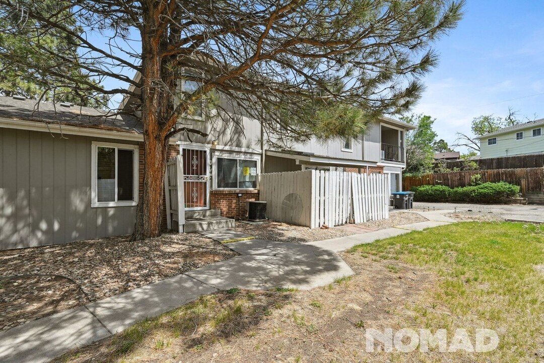 1342 Sable Blvd in Aurora, CO - Building Photo