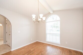 3744 Eagle Ridge Dr in Jacksonville, FL - Building Photo - Building Photo