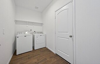 21170 Alder Oaks Dr in New Caney, TX - Building Photo - Building Photo