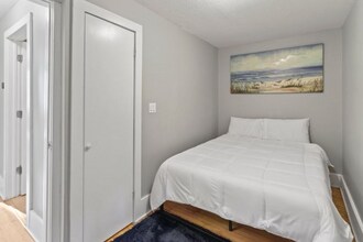 1722 N Pulaski St in Milwaukee, WI - Building Photo - Building Photo