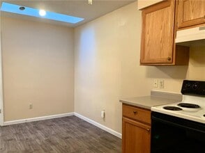 2160 S Imboden Pl in Decatur, IL - Building Photo - Building Photo