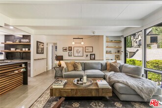 3112 Ledgewood Dr in Los Angeles, CA - Building Photo - Building Photo