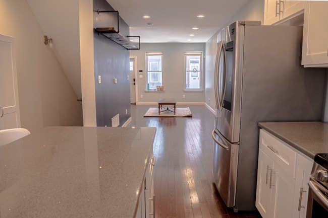 2711 Latona St in Philadelphia, PA - Building Photo - Building Photo