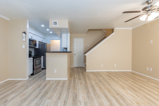 property at 14600 Fonmeadow Dr