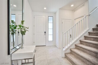 8708 S Black Cordon Rd in Las Vegas, NV - Building Photo - Building Photo