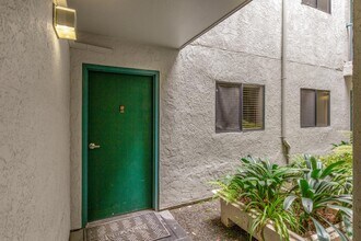 320 Peninsula Ave in San Mateo, CA - Building Photo - Building Photo
