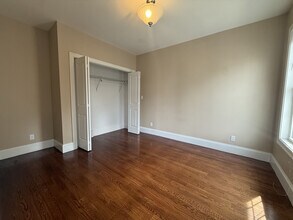 4 Langley Rd, Unit 2 in Boston, MA - Foto de edificio - Building Photo