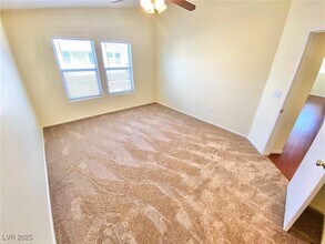 8735 Tomnitz Ave in Las Vegas, NV - Building Photo - Building Photo