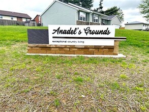 201 Burton Dr in Cadiz, OH - Building Photo - Building Photo