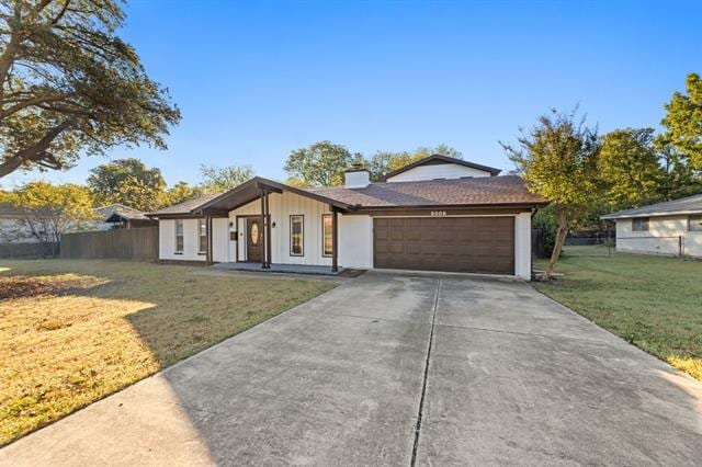 8009 Northbrook Dr in Benbrook, TX - Building Photo - Building Photo