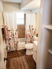 Bathroom - The Pointe North Apartamentos in Birmingham, Alabama