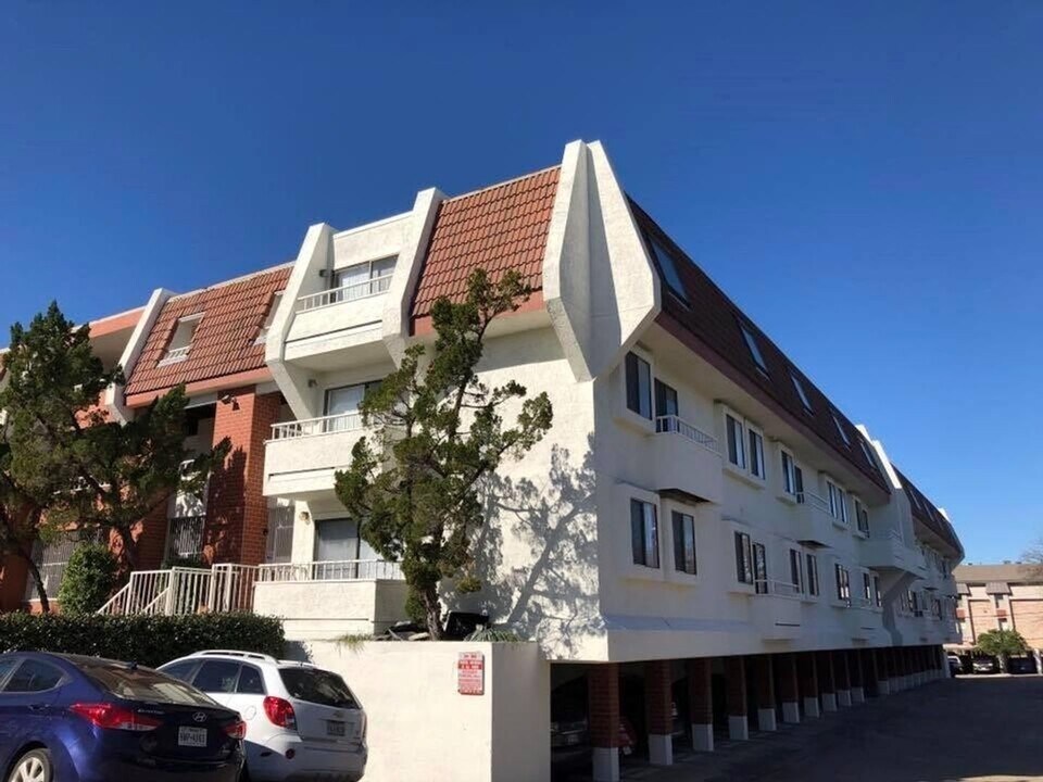 3115 Helms in Austin, TX - Building Photo