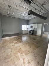 1164 Normandy Dr, Unit 2 in Miami Beach, FL - Foto de edificio - Building Photo