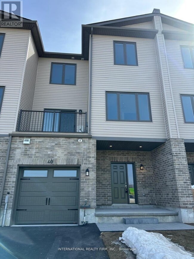 property at 40 Evans St