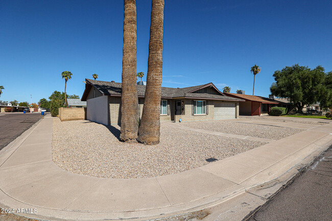 1604 E Verlea Dr in Tempe, AZ - Building Photo - Building Photo