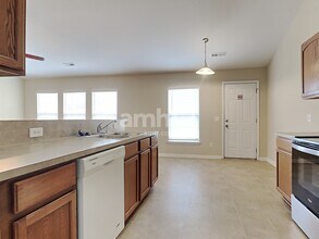 425 Watershed Dr in Goose Creek, SC - Building Photo - Building Photo