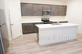 4023 N Ghost Holw Wy in Casa Grande, AZ - Building Photo - Building Photo