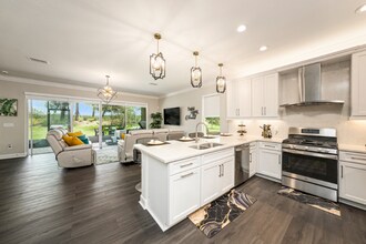 3318 Woodland Brk Wy in Wesley Chapel, FL - Building Photo - Building Photo