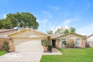 16934 Macleish Dr in Houston, TX - Building Photo