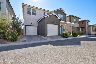 15717 W Polk St in Goodyear, AZ - Building Photo - Building Photo