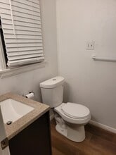 15814 N St in Mojave, CA - Foto de edificio - Building Photo