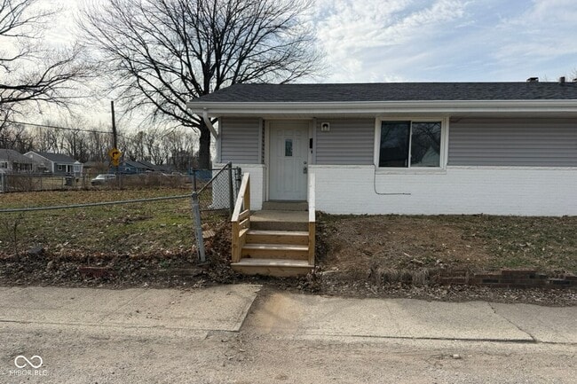 property at 1102 N Somerset Ave