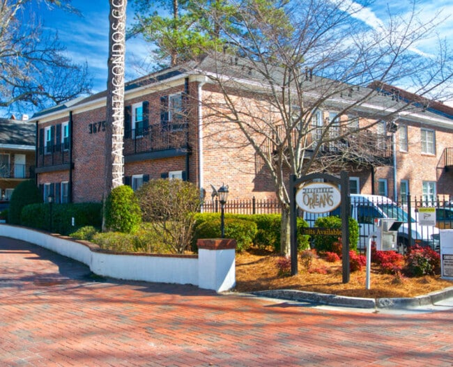 property at 3675 Peachtree Rd NE