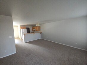 2610 SW 23rd St in Redmond, OR - Building Photo - Building Photo