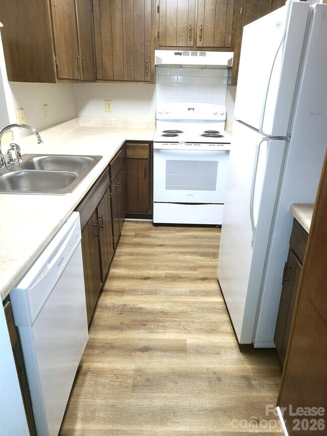 2141 Selwyn Ave in Charlotte, NC - Building Photo - Building Photo