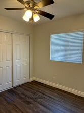 9928-9934 Rose St. in Bellflower, CA - Foto de edificio - Building Photo