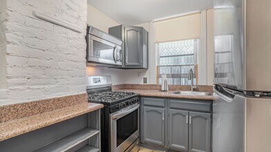 1231 Park Ave in Alameda, CA - Building Photo - Building Photo