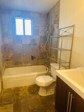 3025 E Blacklidge Dr-Unit -Blacklidge 3025 in Tucson, AZ - Building Photo - Building Photo
