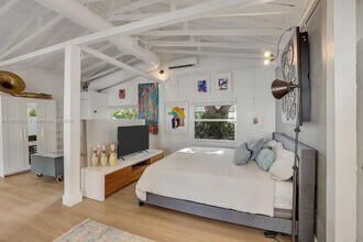 122 Florida Ave in Coral Gables, FL - Building Photo - Building Photo