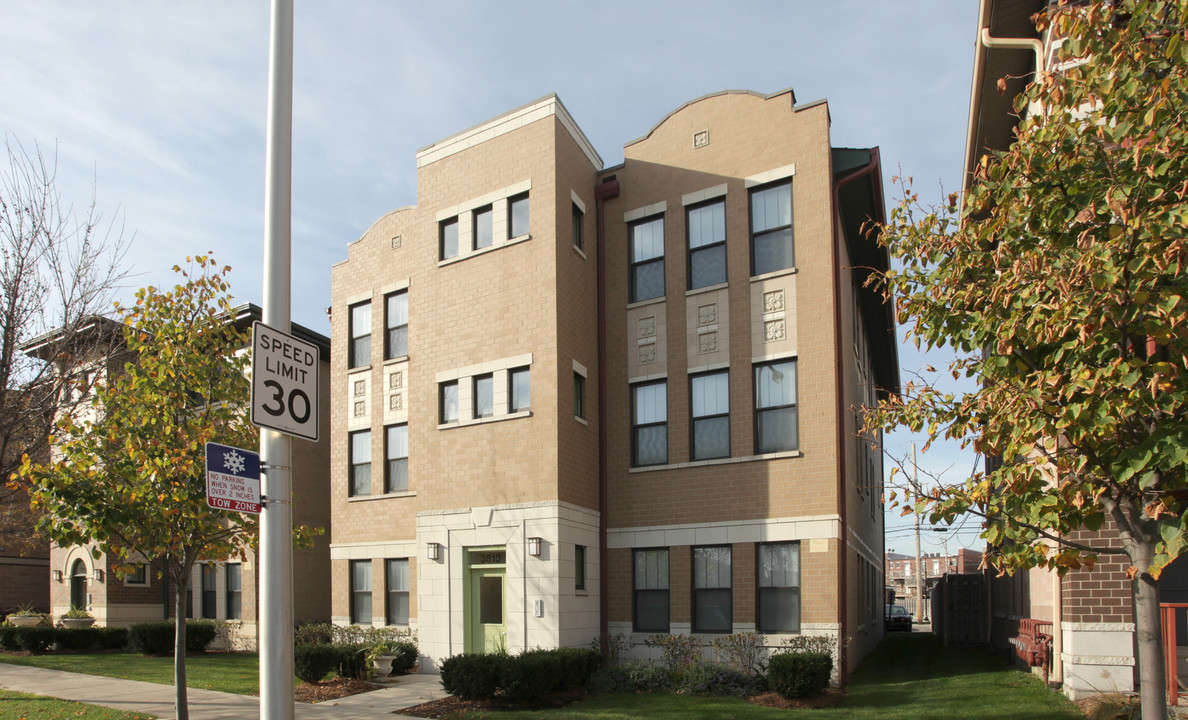 3810 S Cottage Grove Ave in Chicago, IL - Building Photo