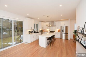 65 Franklin St in Tenafly, NJ - Building Photo - Building Photo