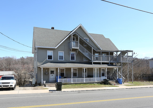 611-613 N Main St in Norwich, CT - Building Photo - Building Photo