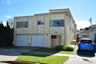 540 Avenue C in Redondo Beach, CA - Building Photo