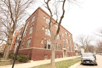 1938 W Berenice Ave, Unit A00W in Chicago, IL - Building Photo - Building Photo