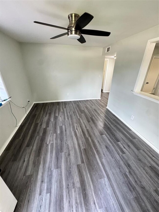 1050 FM970 in Florence, TX - Building Photo - Building Photo