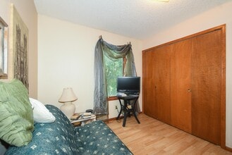 2642 Somerville Ct in Fort Collins, CO - Building Photo - Building Photo