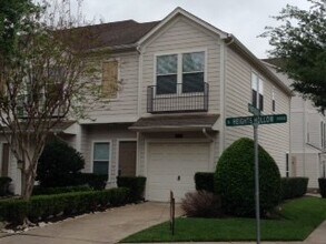 3010 S Heights Hollow Ln in Houston, TX - Building Photo - Building Photo