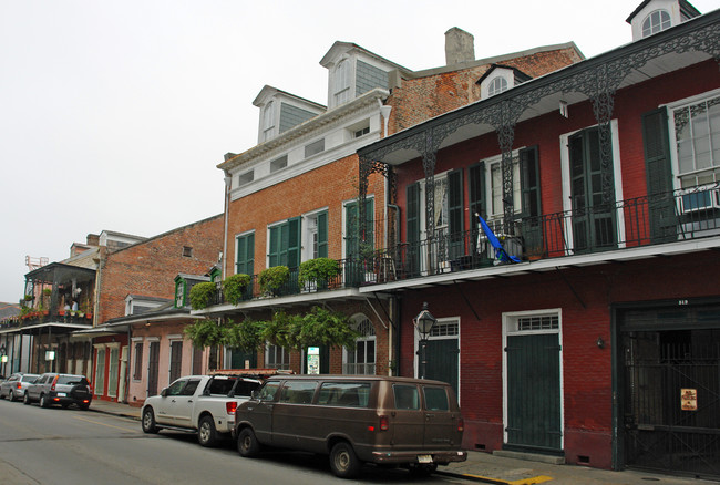 818 Bourbon St in New Orleans, LA - Building Photo - Building Photo