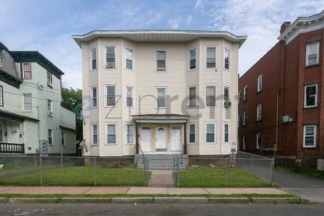 property at 10 Warner St
