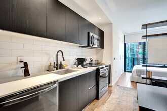 398 NE 5th St, Unit SI ID1504041P in Miami, FL - Building Photo - Building Photo